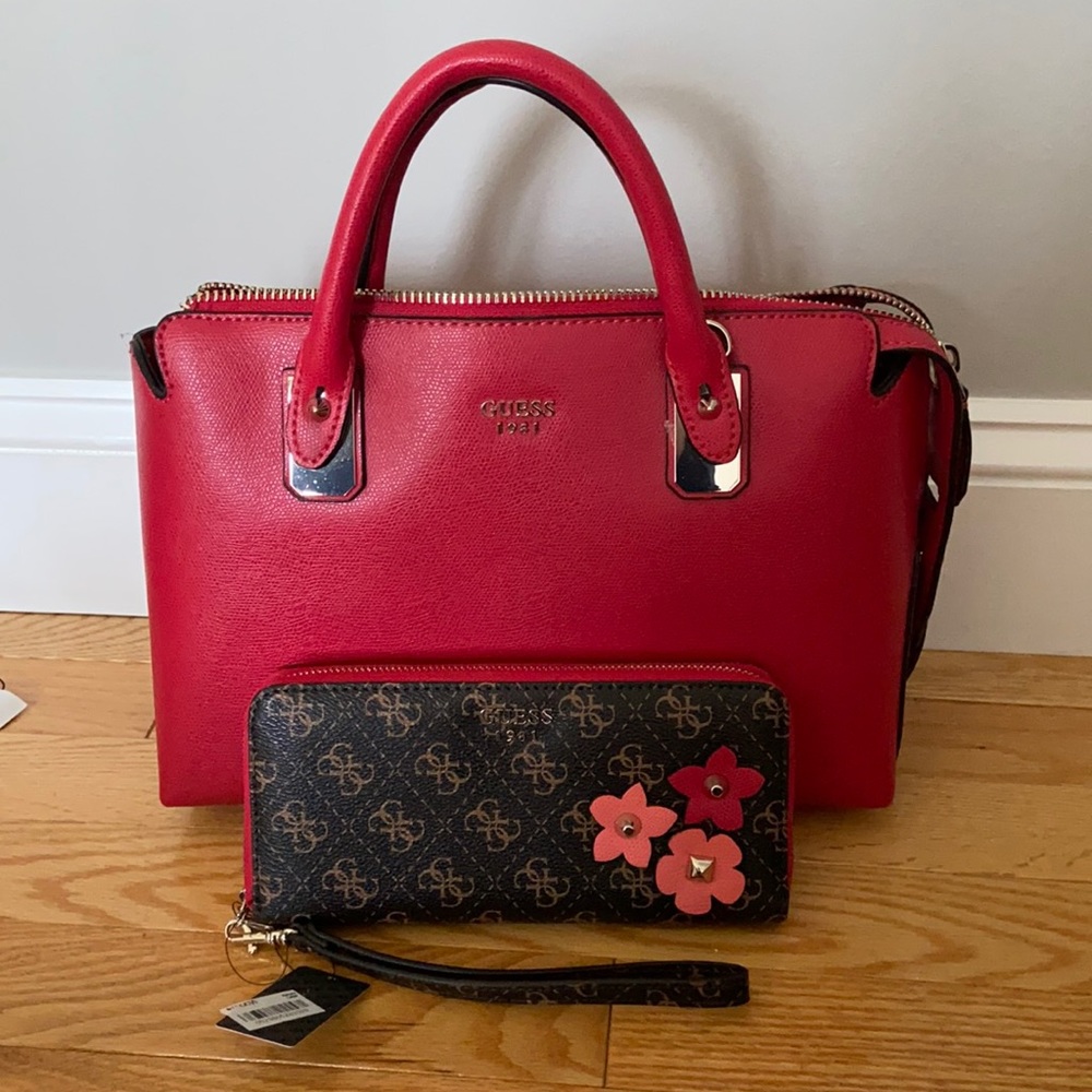 Guess Purse with matching wallet